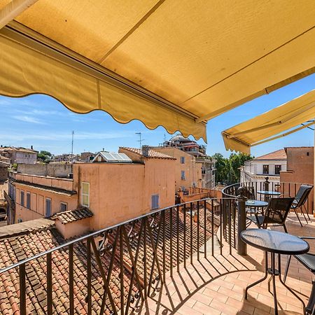 Bb Il Re Alla Reginella Guest House Rome Bagian luar foto