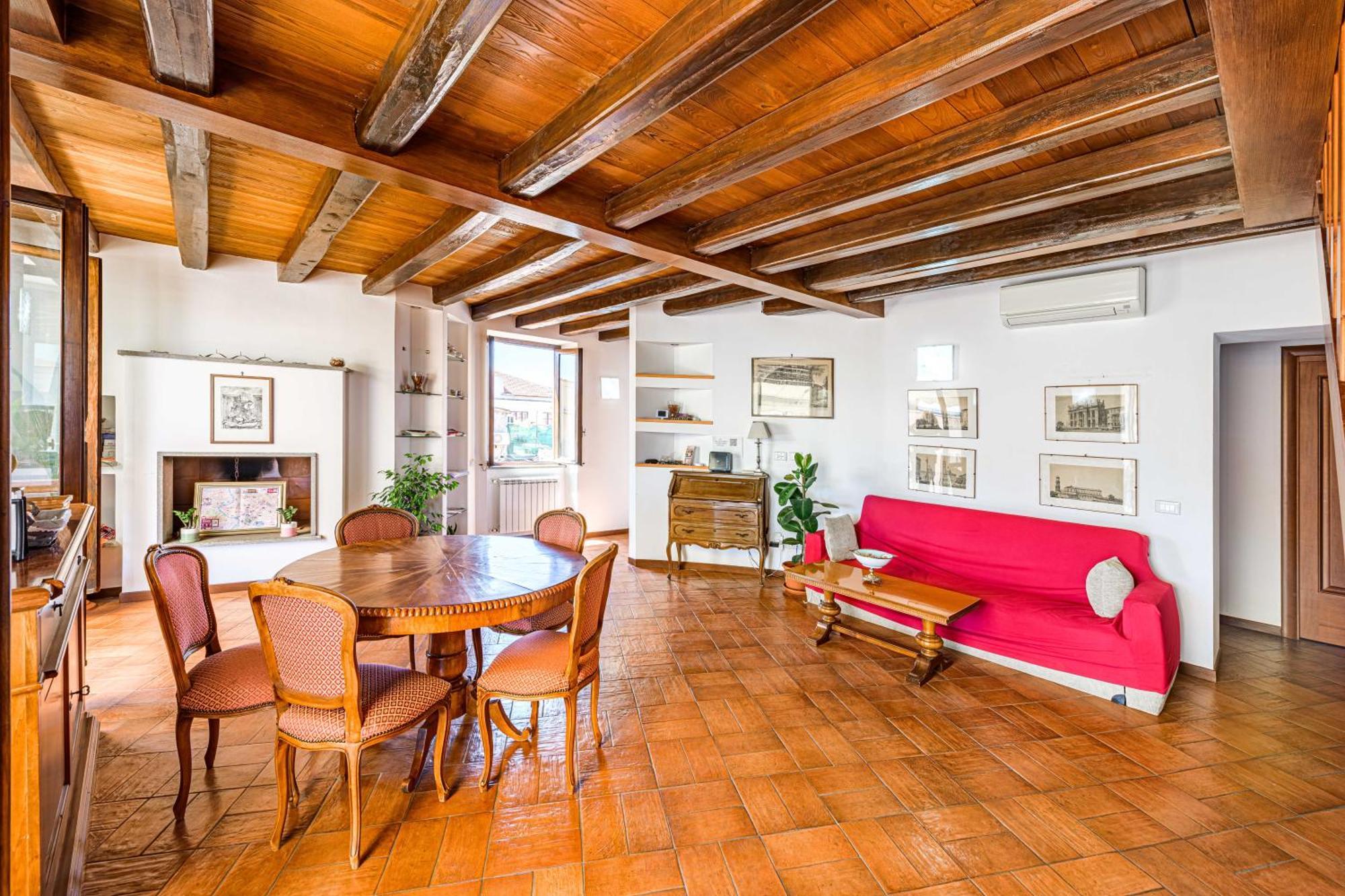 Bb Il Re Alla Reginella Guest House Rome Bagian luar foto