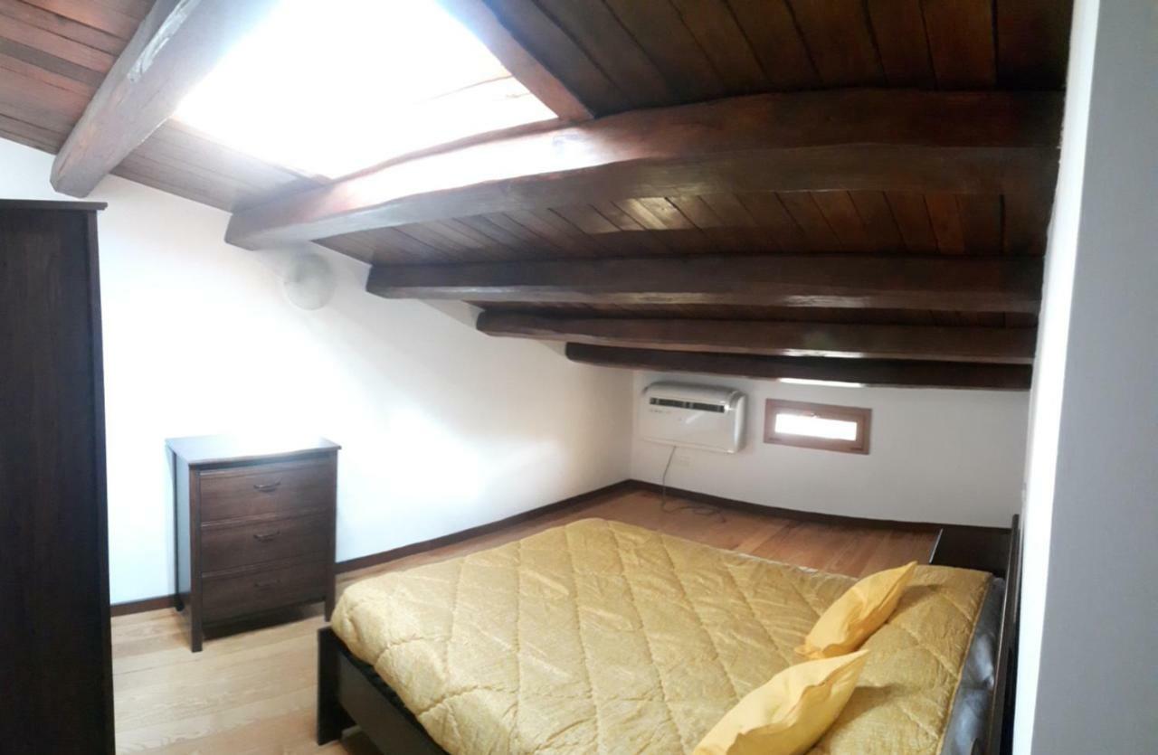 Bb Il Re Alla Reginella Guest House Rome Bagian luar foto