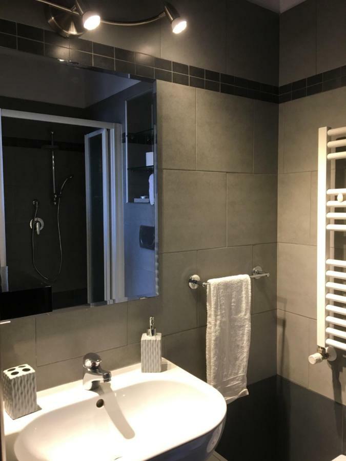 Bb Il Re Alla Reginella Guest House Rome Bagian luar foto
