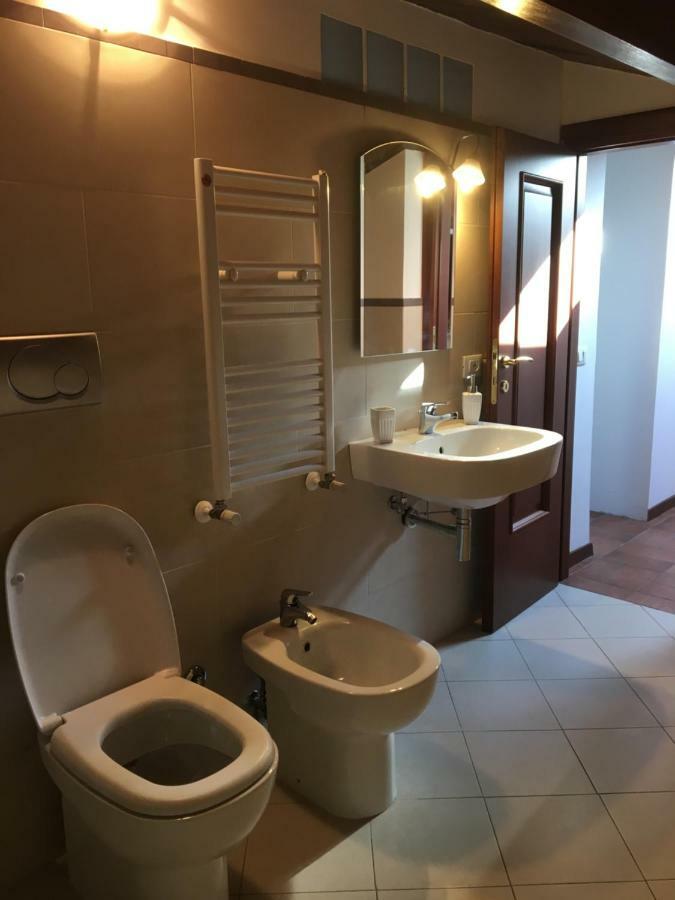 Bb Il Re Alla Reginella Guest House Rome Bagian luar foto