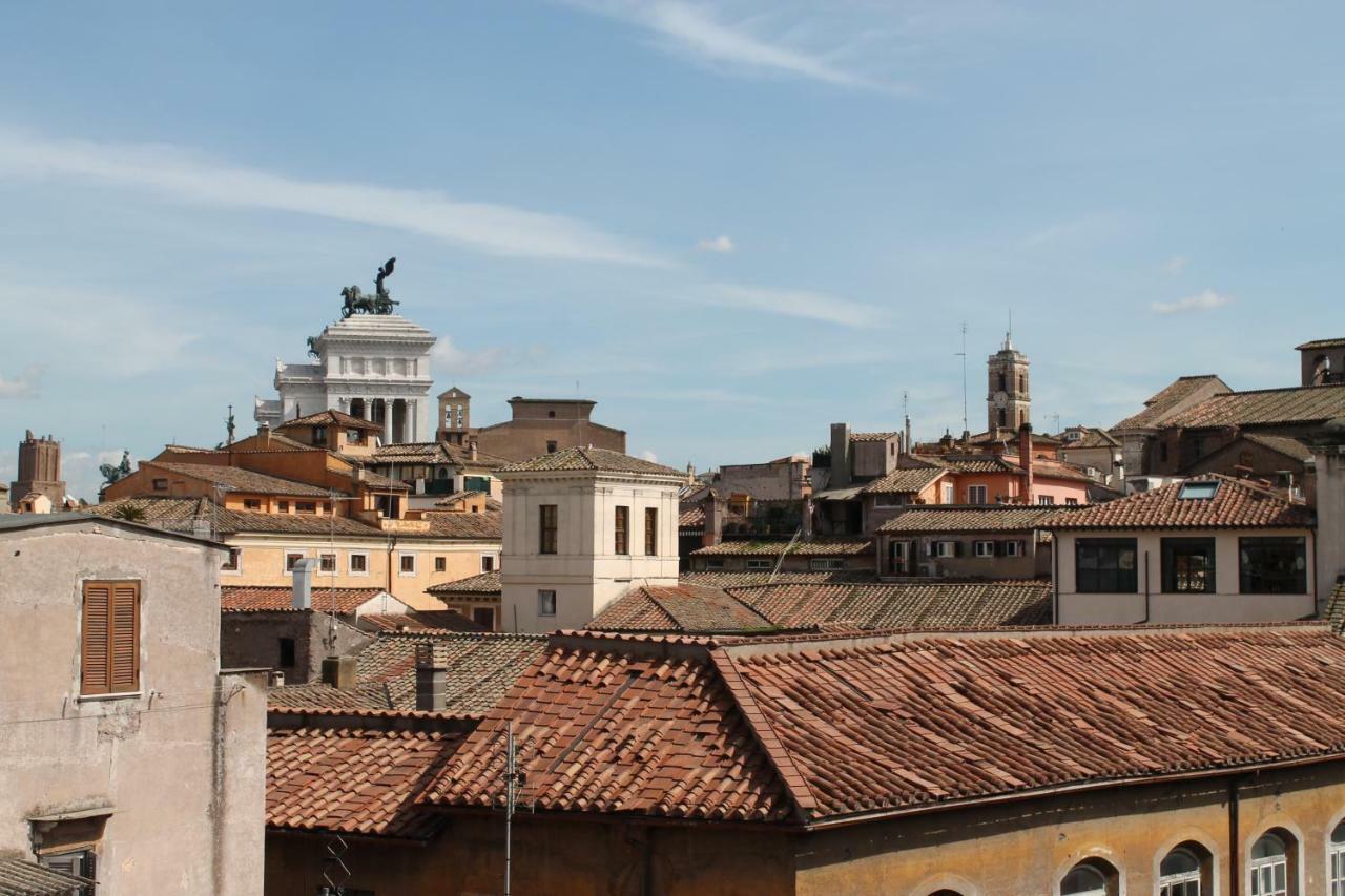 Bb Il Re Alla Reginella Guest House Rome Bagian luar foto