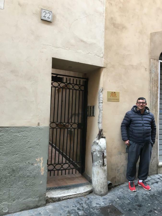 Bb Il Re Alla Reginella Guest House Rome Bagian luar foto