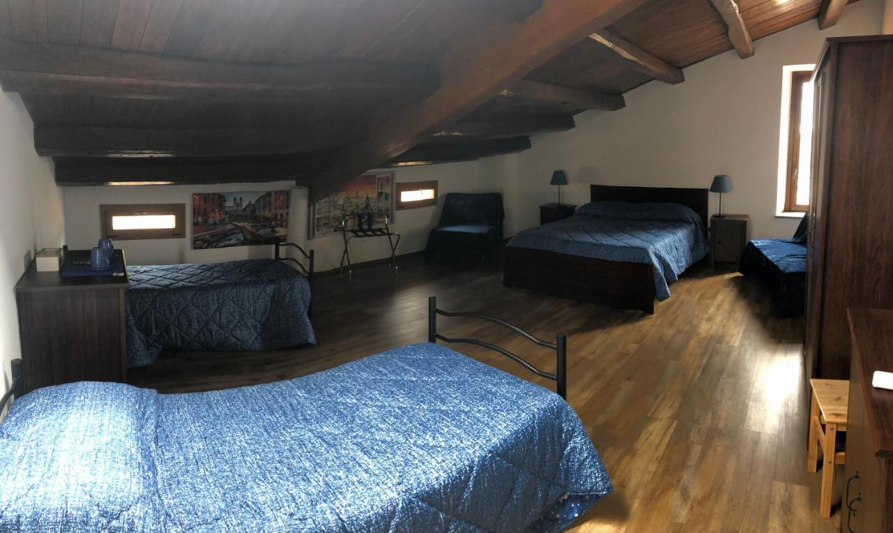 Bb Il Re Alla Reginella Guest House Rome Bagian luar foto